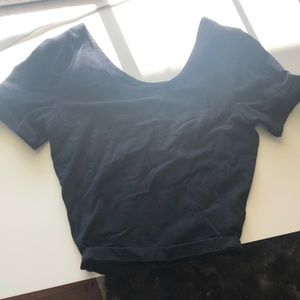 Tight u neck crop